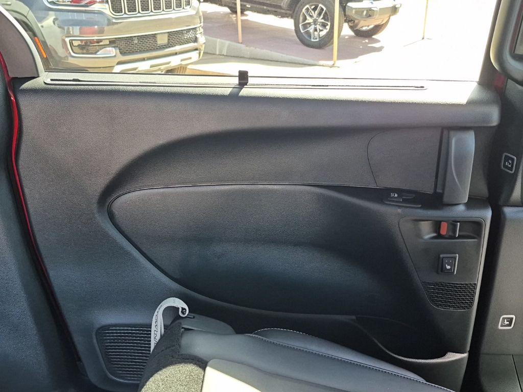 2025 Chrysler Pacifica Limited - Photo 20