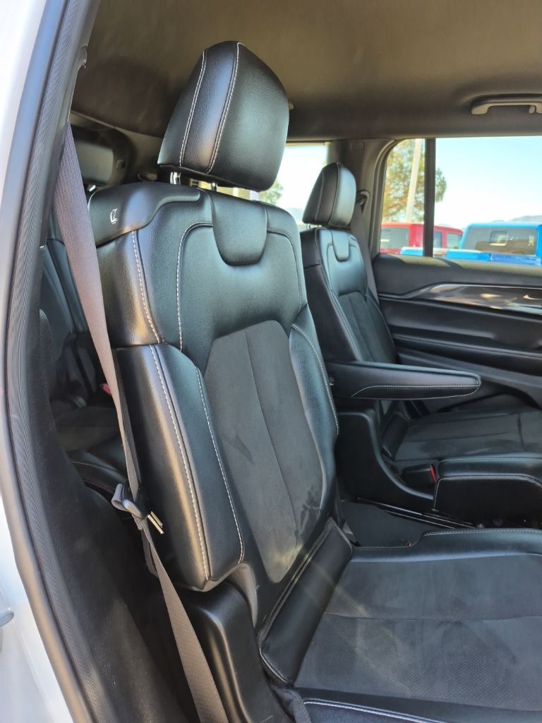 2023 Jeep Grand Cherokee L Altitude - Photo 35