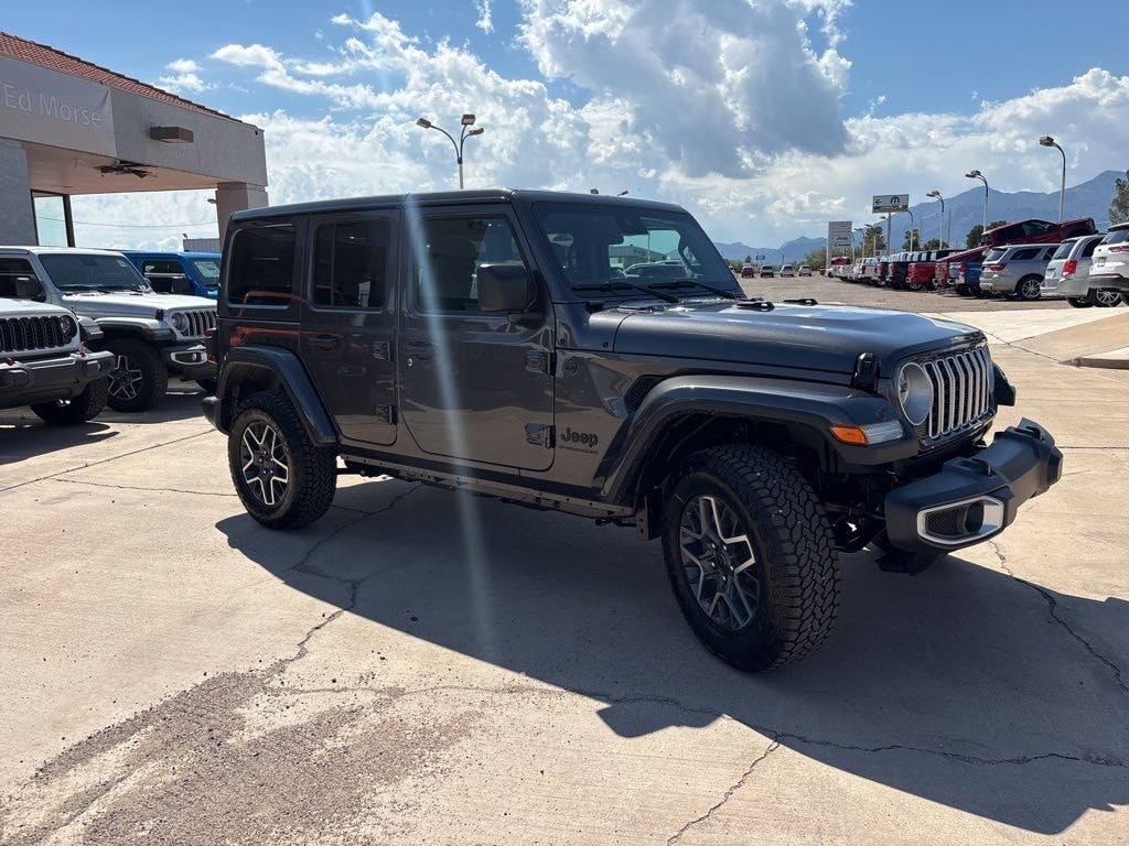 New 2025 Jeep Wrangler 4-DOOR SAHARA Sport Utility