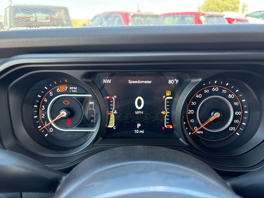 2025 Jeep Wrangler 4-Door Sahara - Photo 30