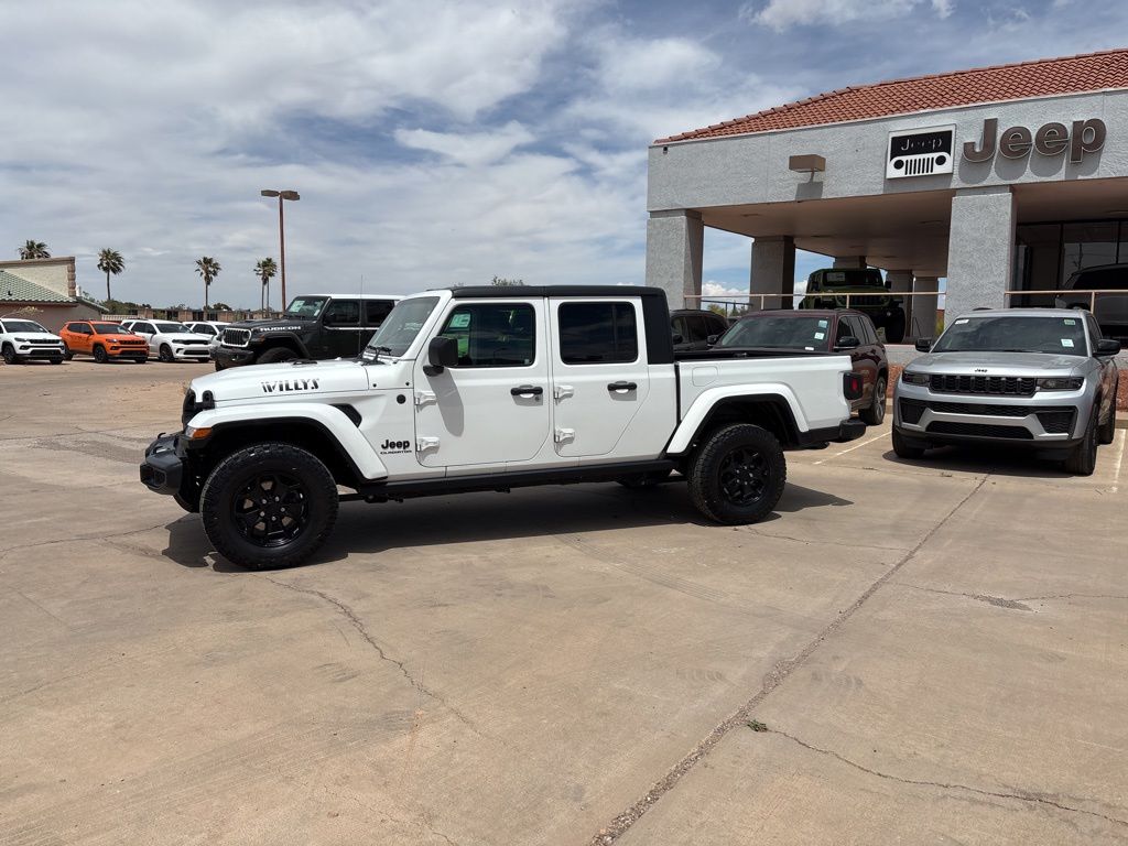 2022 Jeep Gladiator WILLYS SPORT's photo