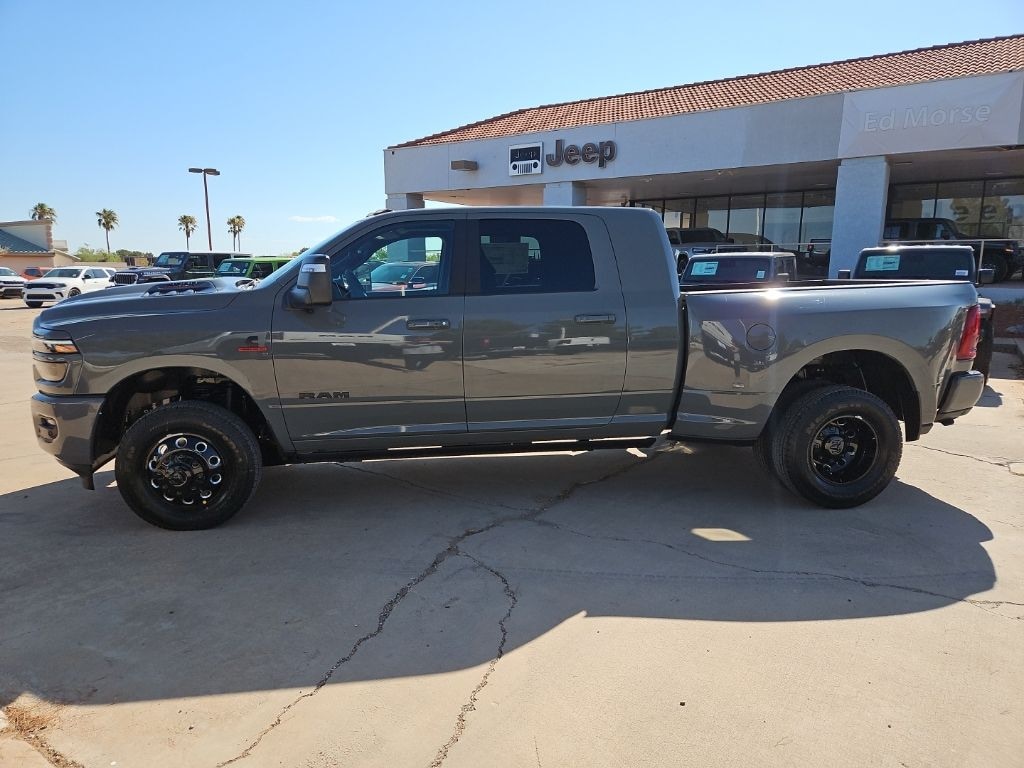 New 2026 Ram 3500 LARAMIE MEGA CAB 4X4 6'4 BOX Pickup
