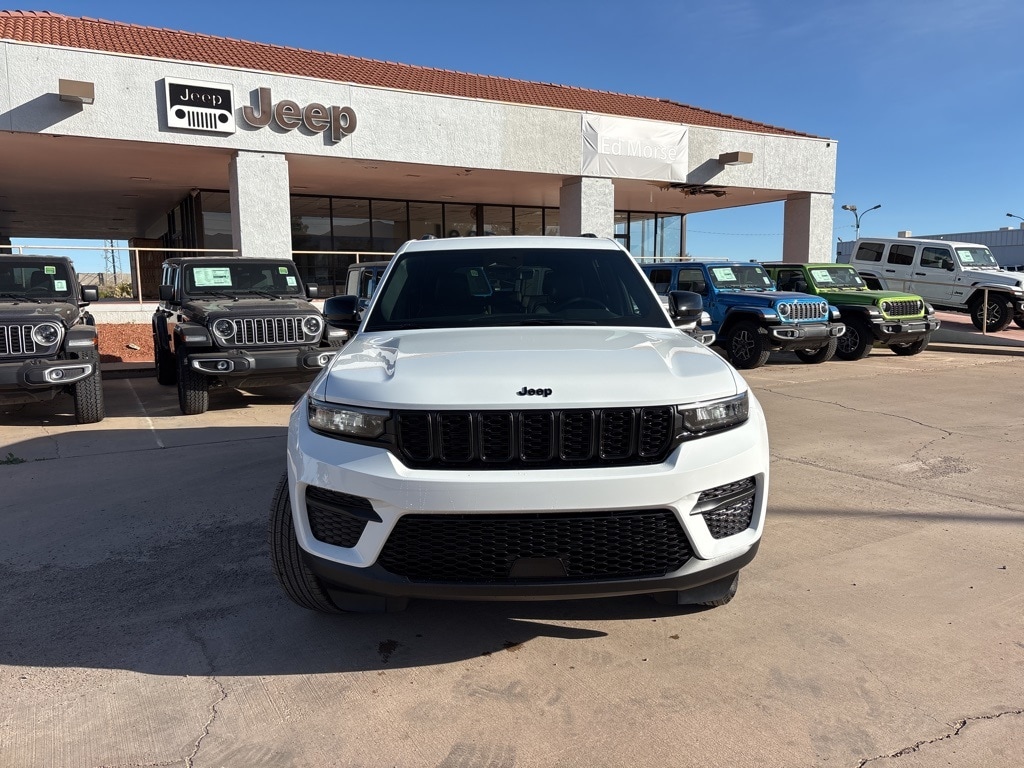 New 2025 Jeep Grand Cherokee ALTITUDE 4X4 Sport Utility