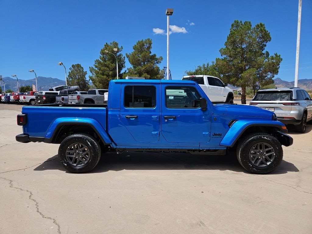 New 2026 Jeep Gladiator SPORT S 4X4 Pickup