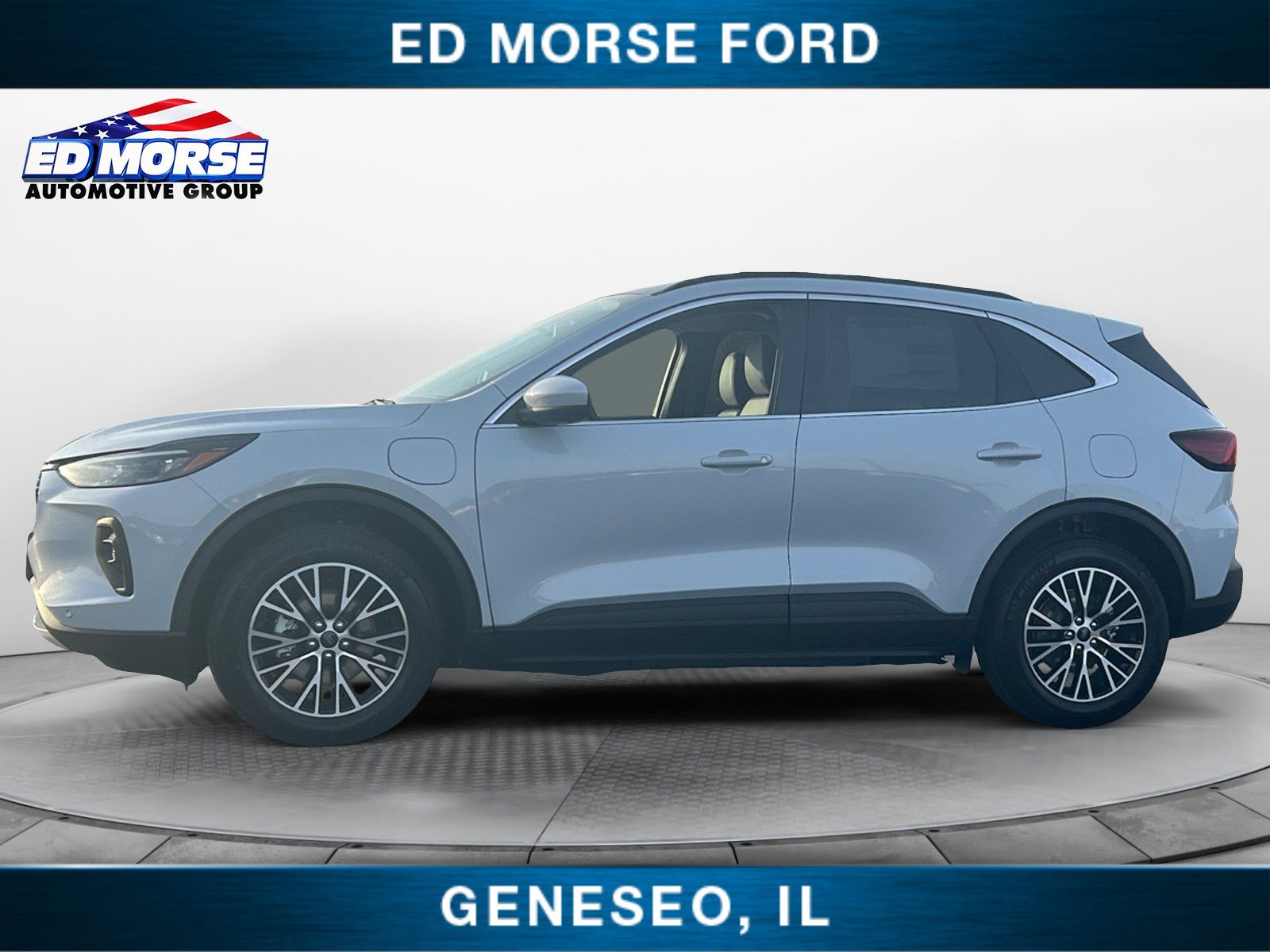 2025 Ford Escape photo 2