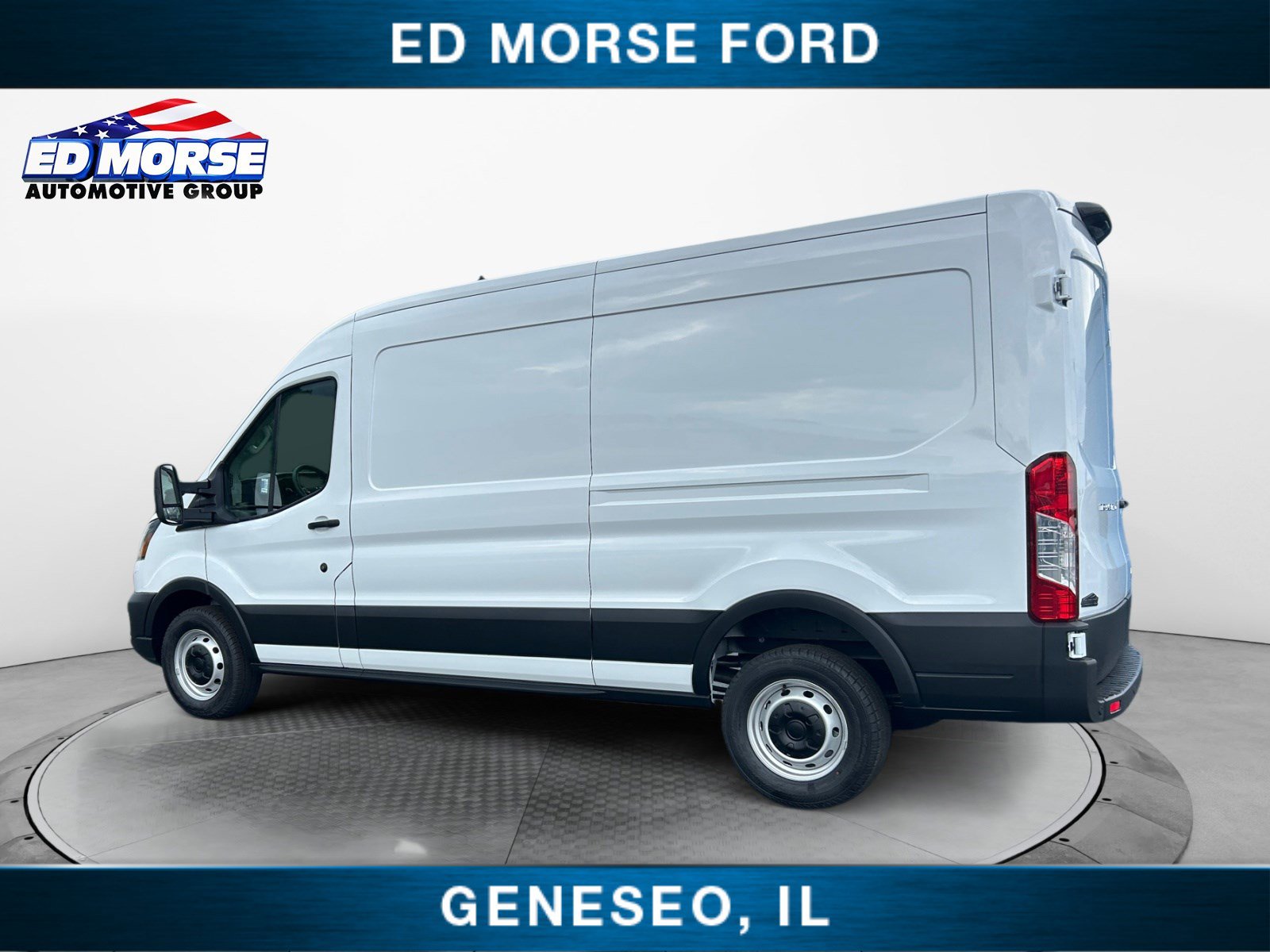 2025 Ford Transit photo 3