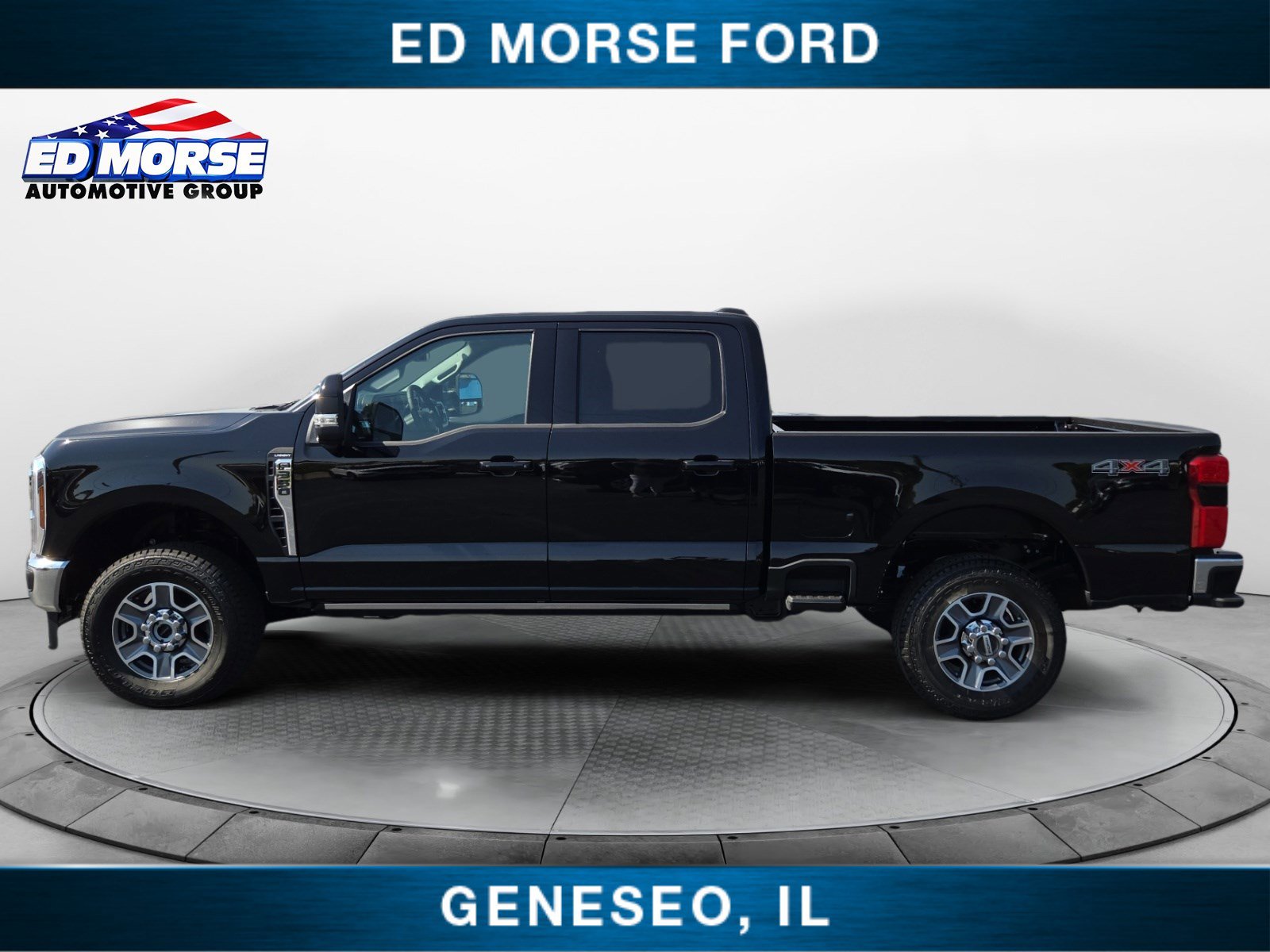 2026 Ford F-350 Lariat photo 2