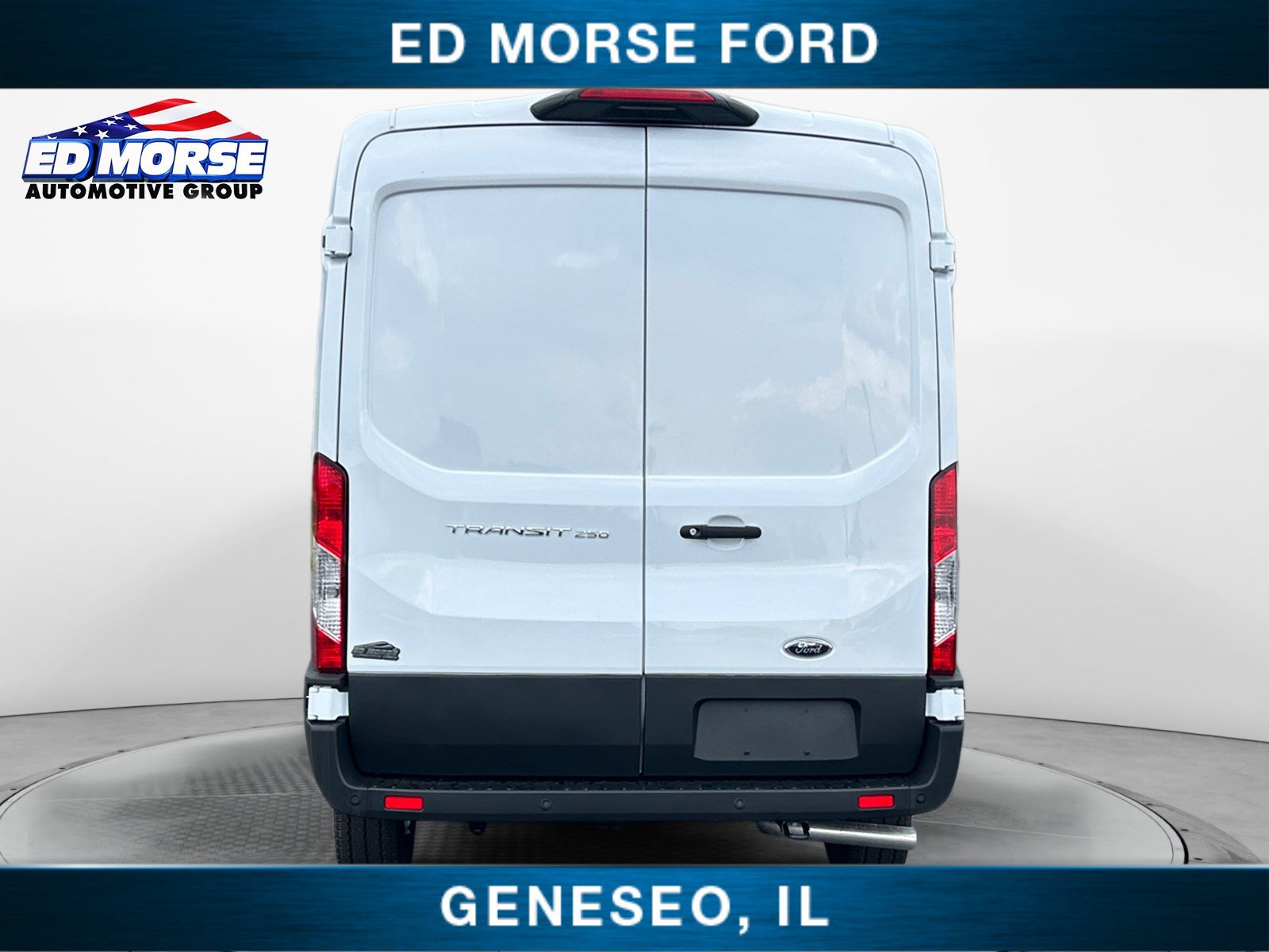 2025 Ford Transit photo 4