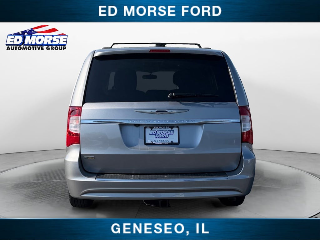 Used 2016 Chrysler Town & Country Touring Wagon