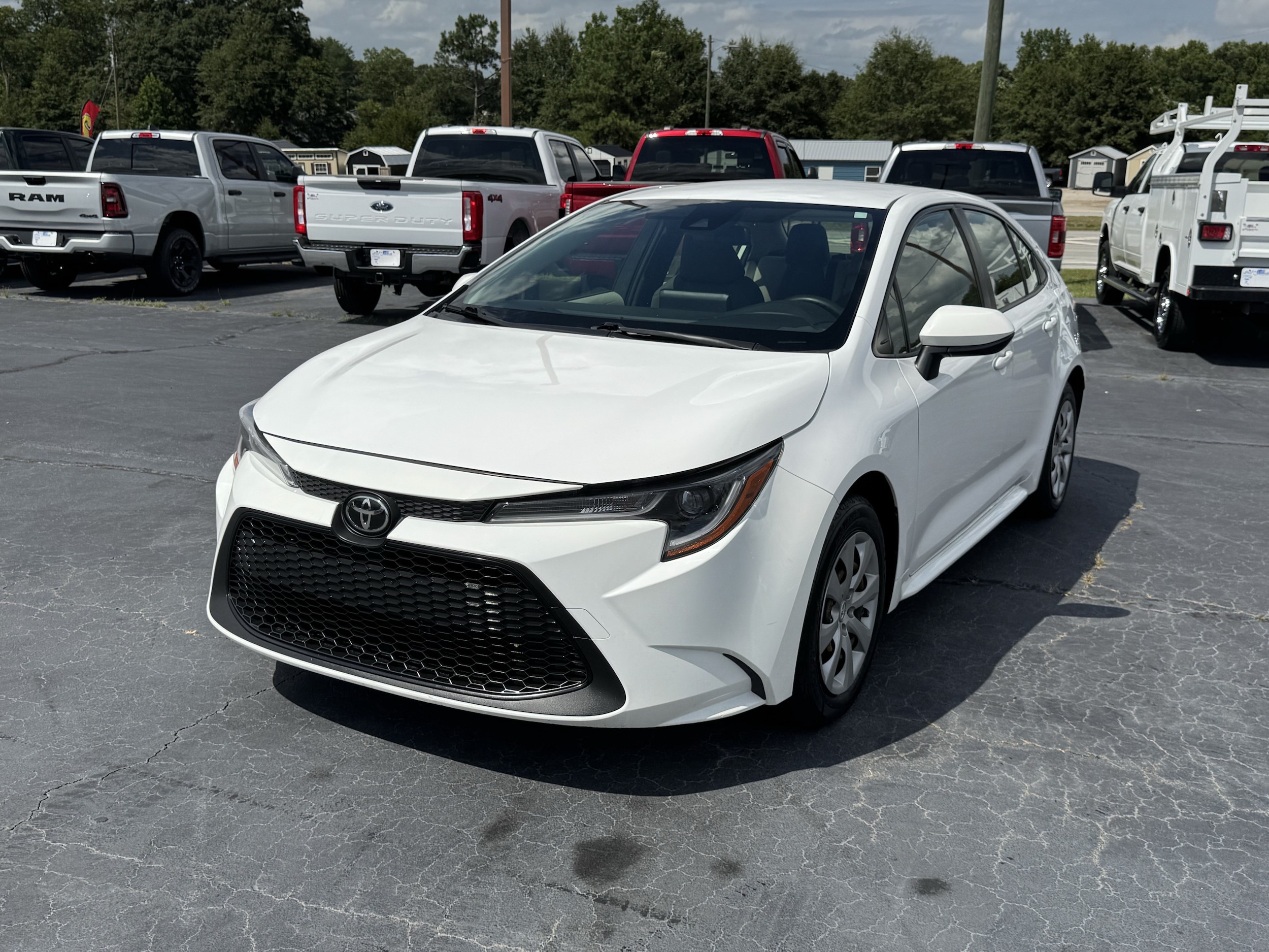 Used 2022 Toyota Corolla LE with VIN JTDEPMAE3NJ199159 for sale in Lavonia, GA