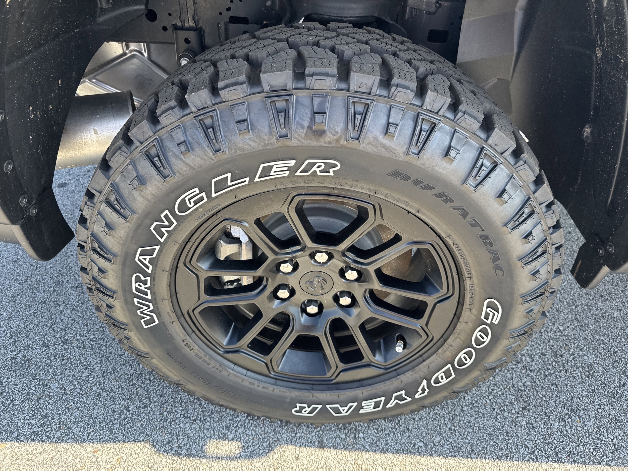 2026 RAM 1500 Rebel - Photo 17