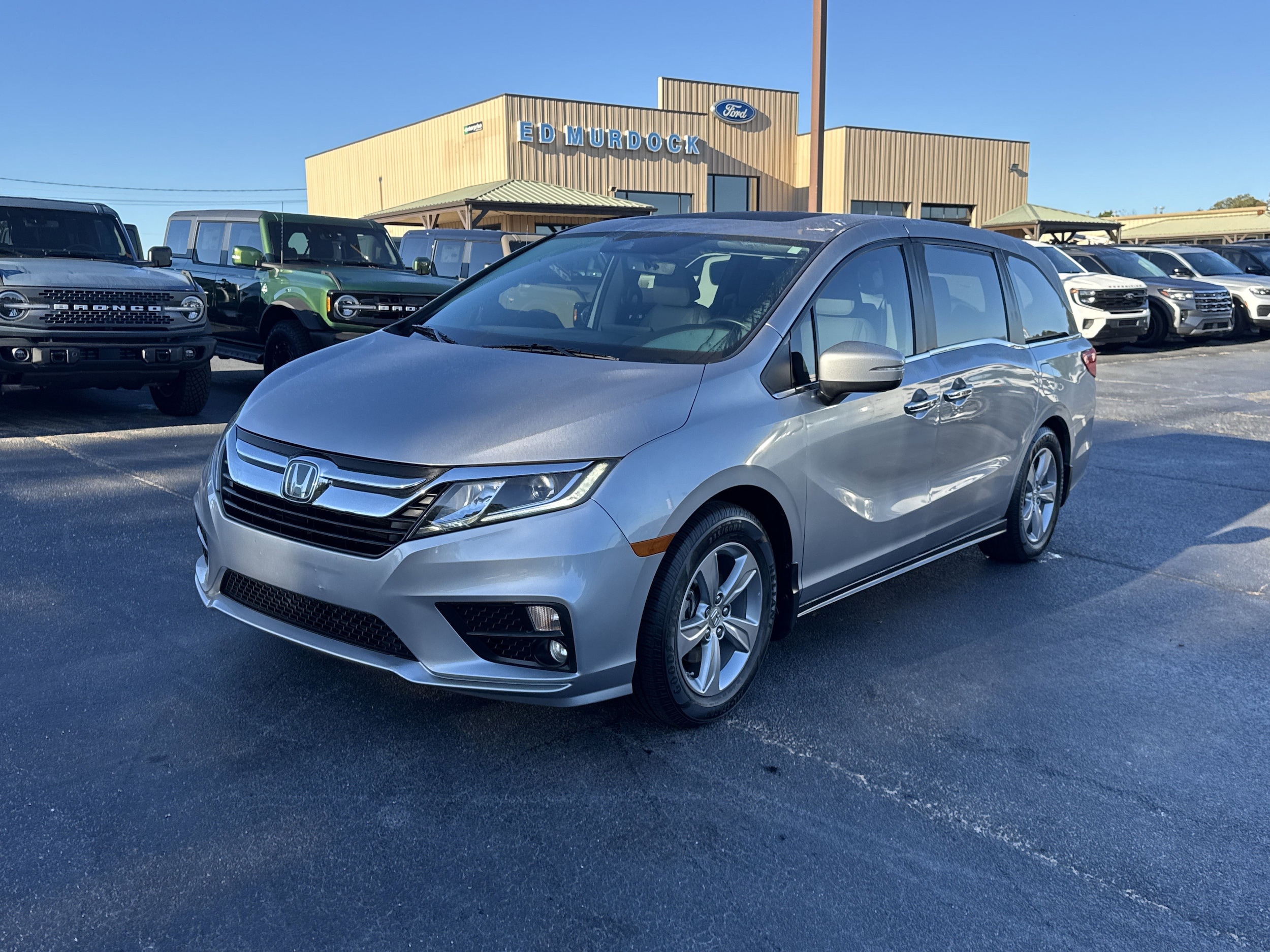 Used 2018 Honda Odyssey EX-L with VIN 5FNRL6H72JB048931 for sale in Lavonia, GA