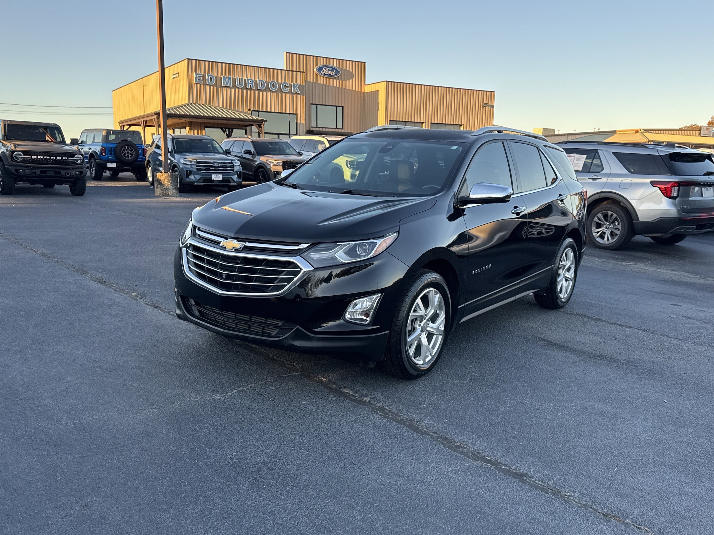 Used 2020 Chevrolet Equinox Premier with VIN 2GNAXNEV8L6131309 for sale in Lavonia, GA