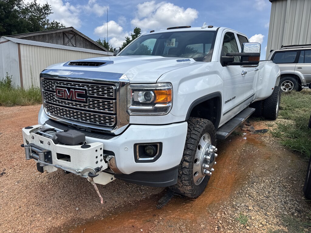 Used 2019 GMC Sierra 3500HD Denali 4WD Crew Cab 167.7 Denali