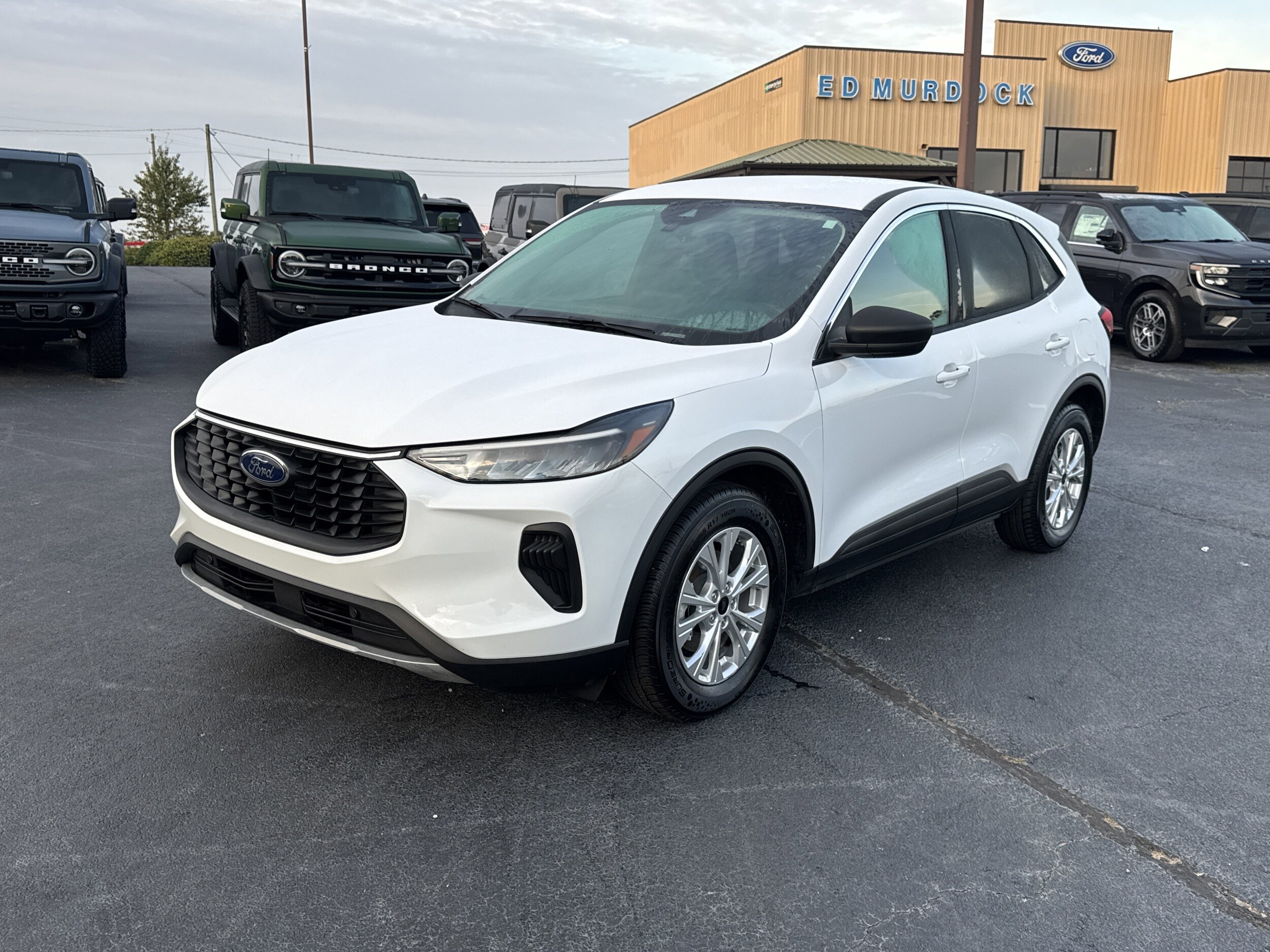 2024 Ford Escape Active photo 2