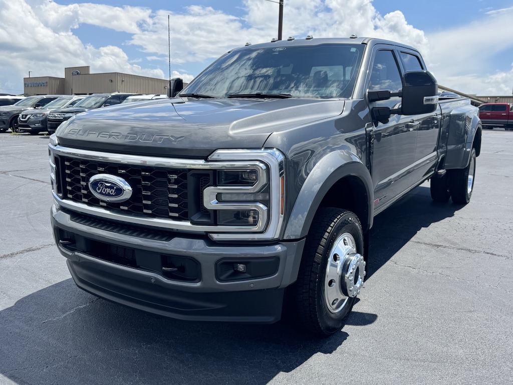 Used 2025 Ford Super Duty F-450 DRW Platinum Platinum 4WD Crew Cab 8 Box