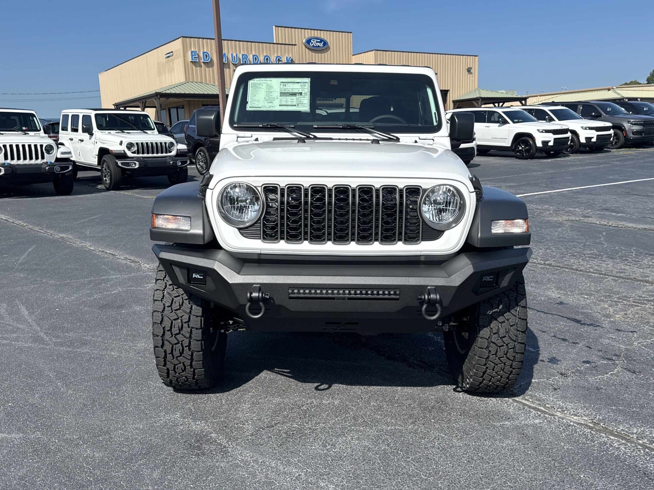 2025 Jeep Gladiator Sport S photo 2