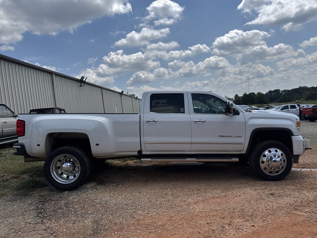 Used 2019 GMC Sierra 3500HD Denali 4WD Crew Cab 167.7 Denali