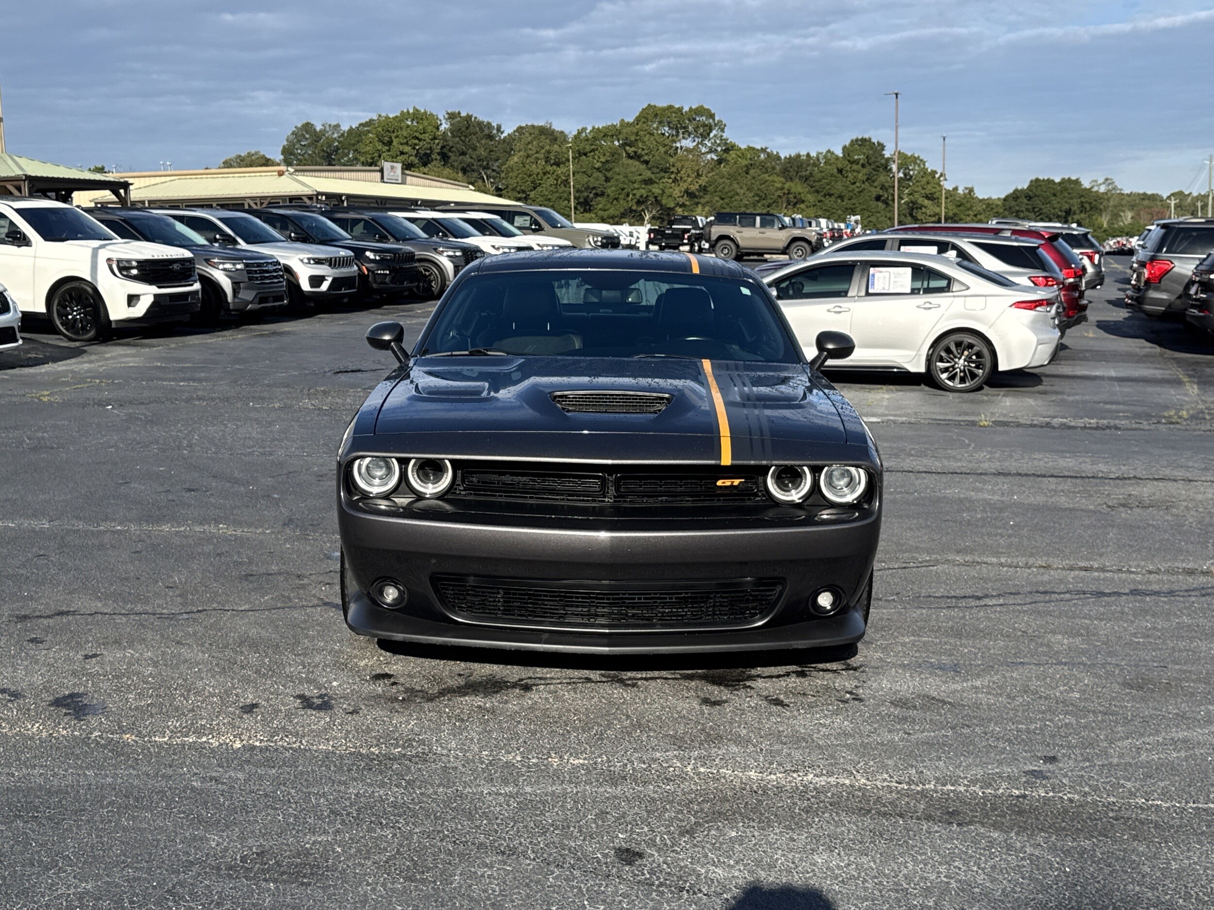 2023 Dodge Challenger GT photo 2