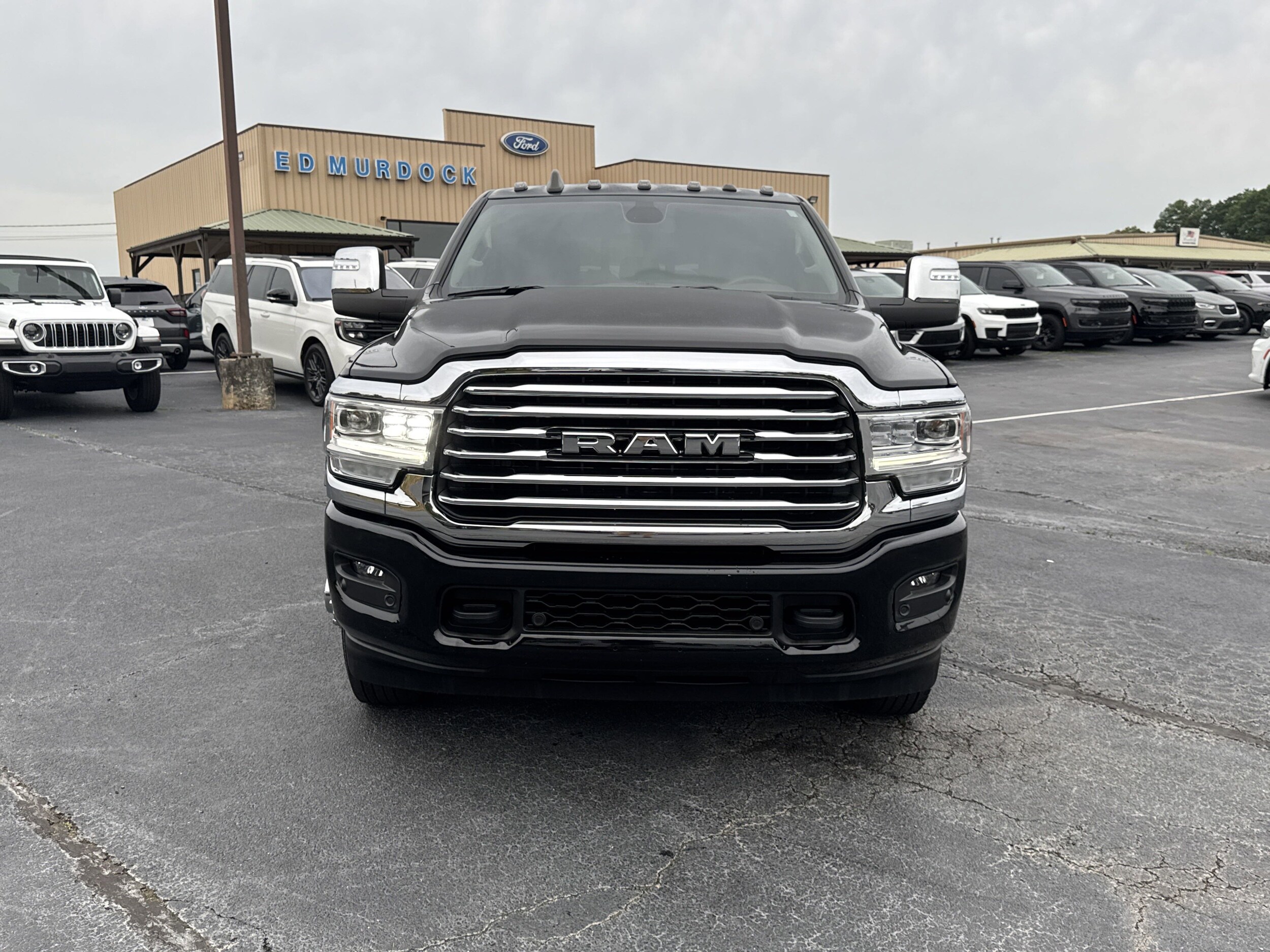 2024 Ram 3500 Longhorn photo 2