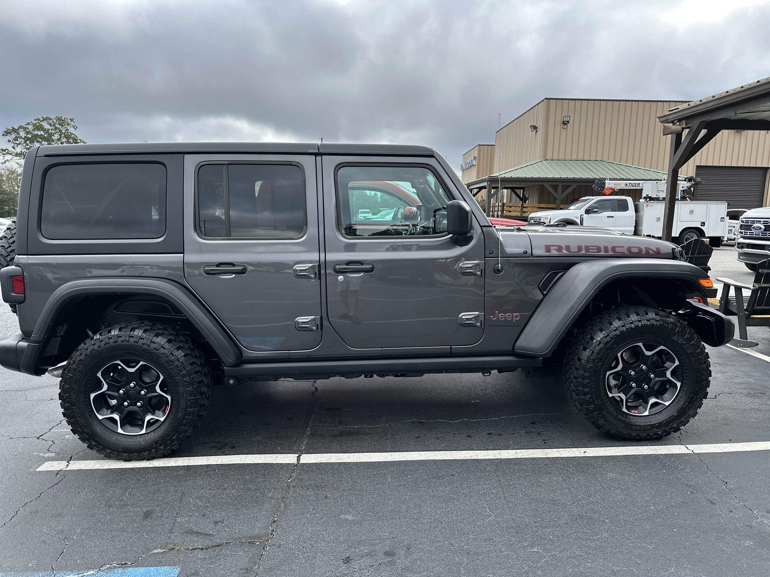 2023 Jeep Wrangler Rubicon photo 4