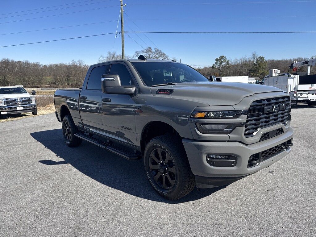 New 2026 Ram 2500 BIG HORN CREW CAB 4X4 6'4 BOX Pickup