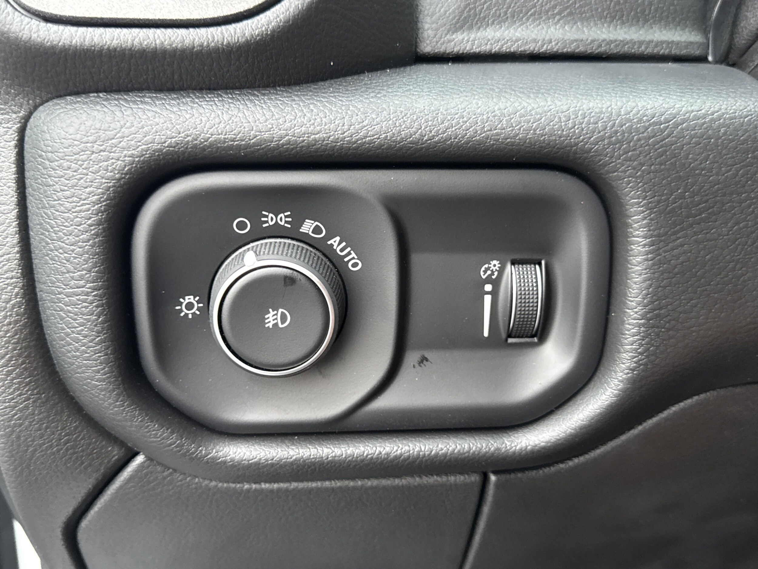 2025 RAM 3500 Chassis Tradesman - Photo 30