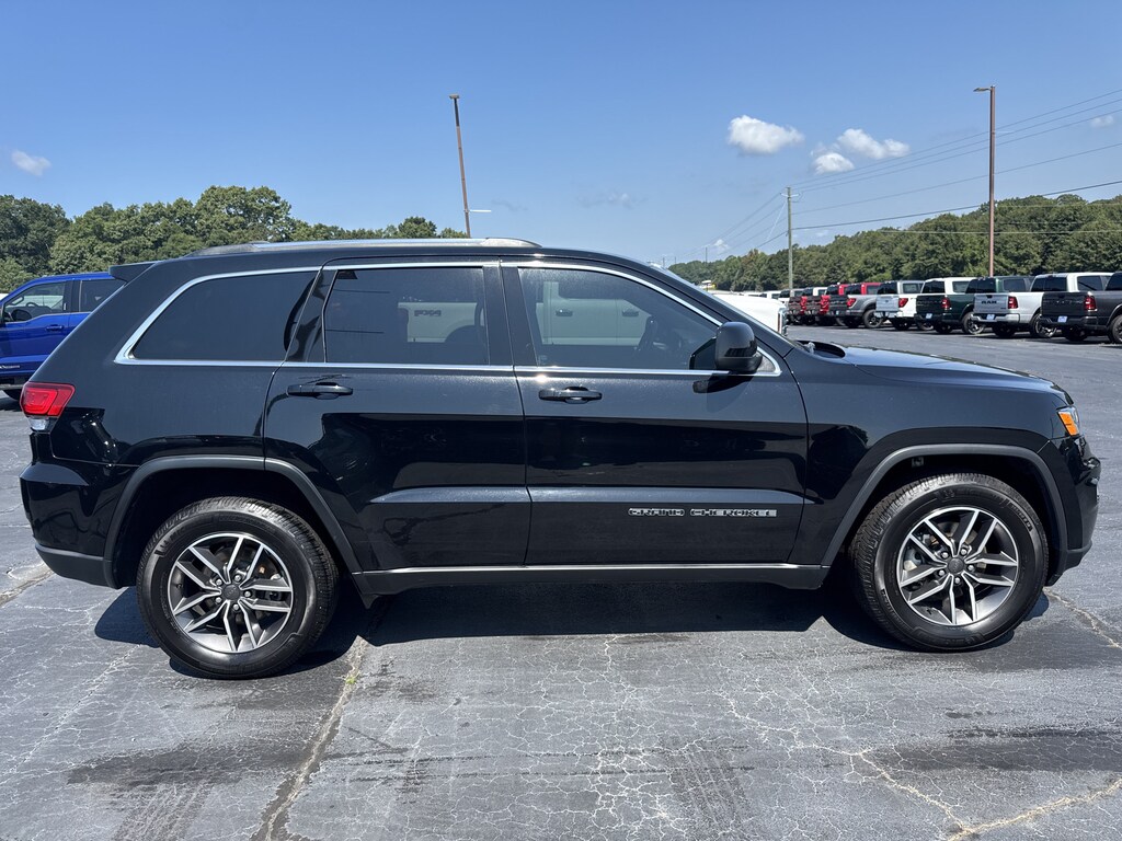 Used 2020 Jeep Grand Cherokee Laredo E Laredo E 4x2
