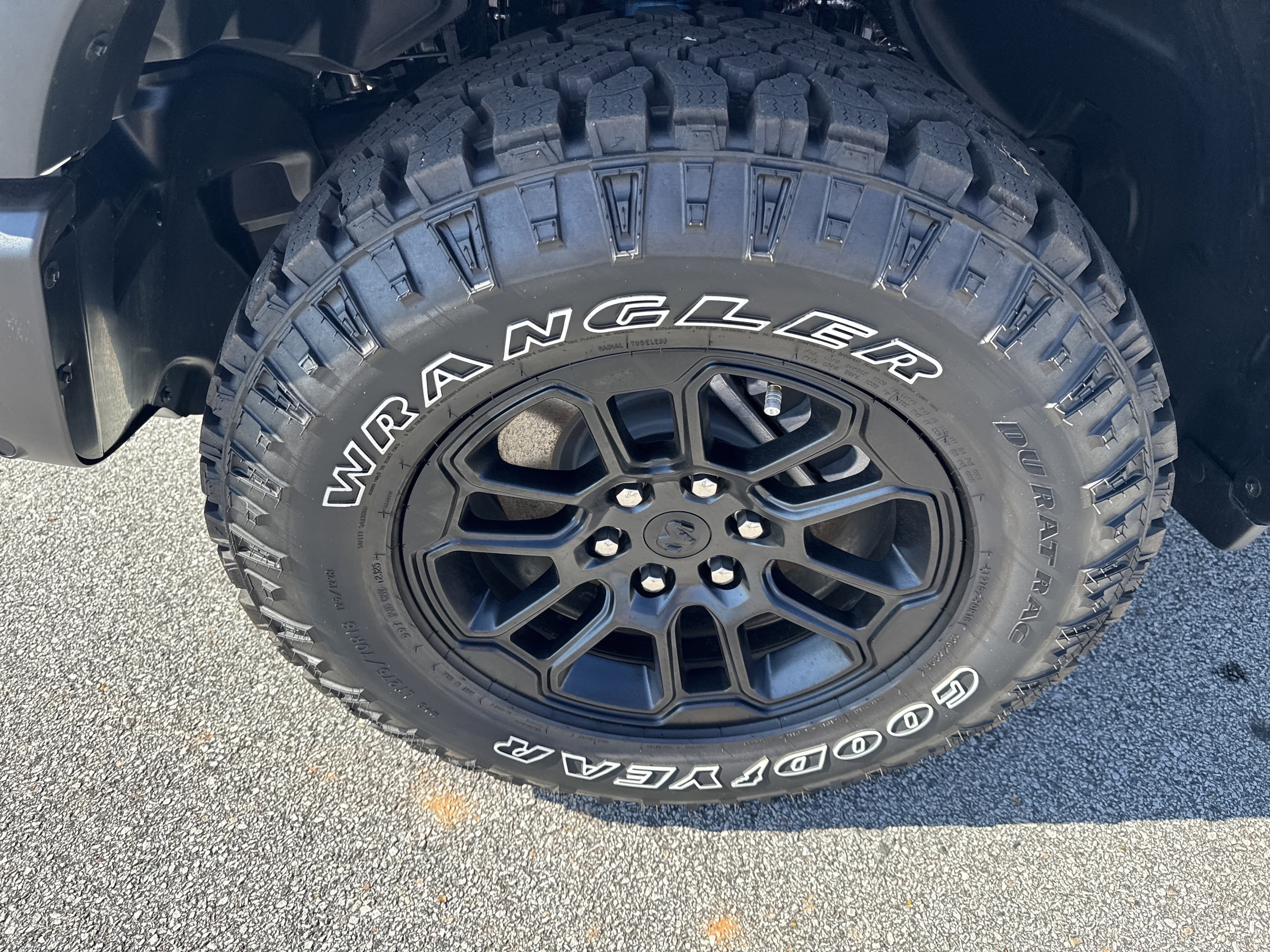 2026 RAM 1500 Rebel - Photo 11
