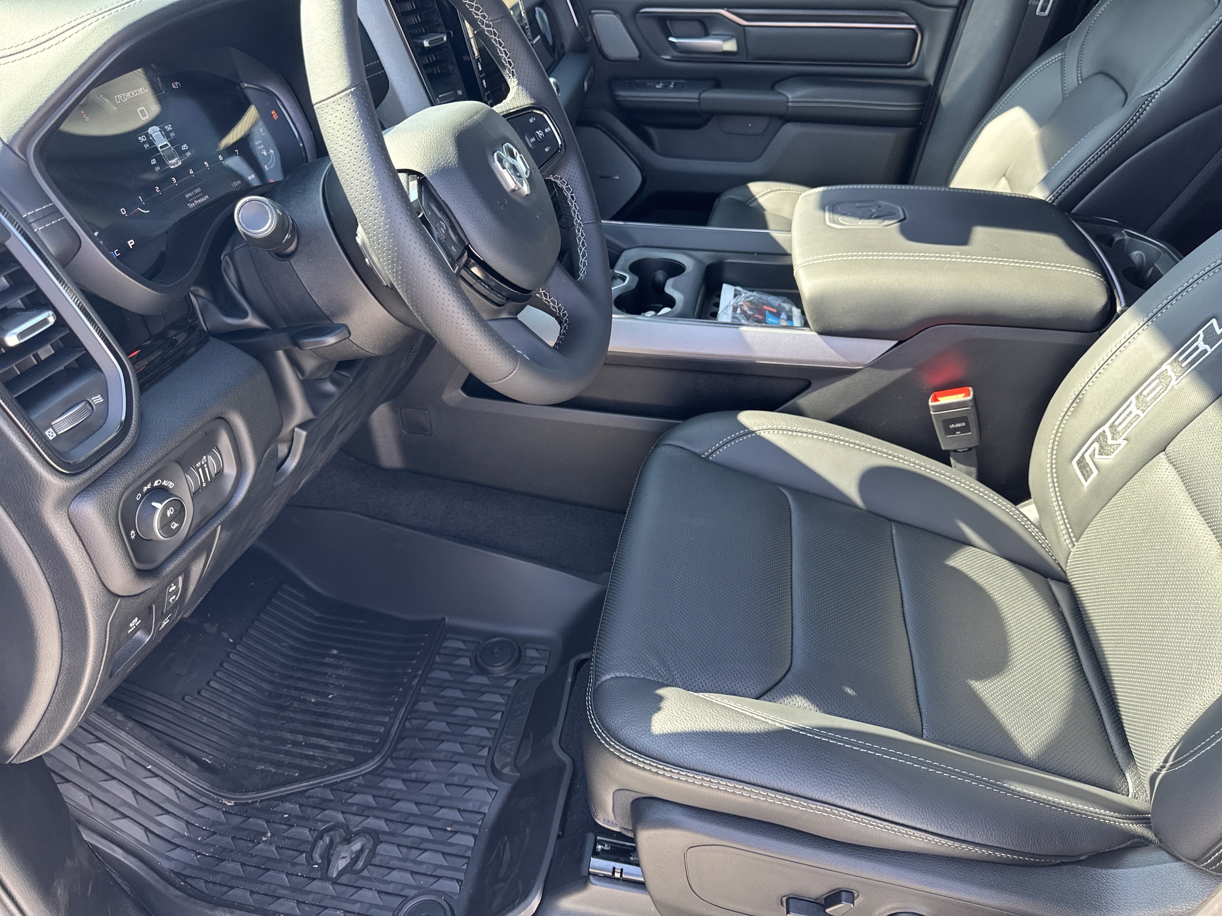 2026 RAM 1500 Rebel - Photo 9