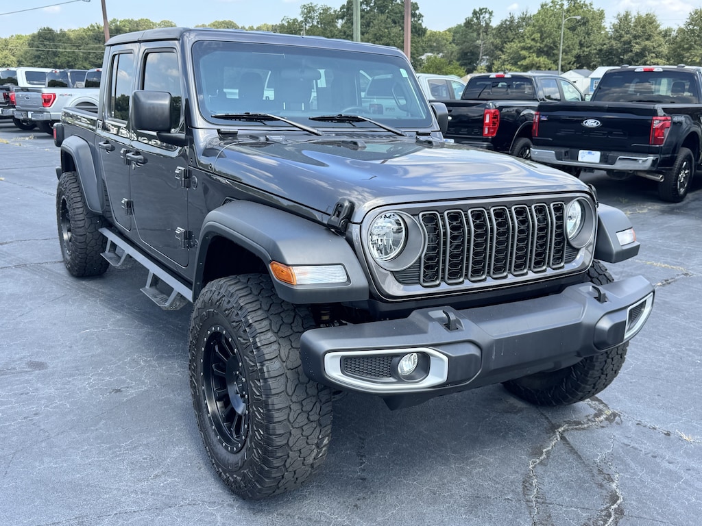 Used 2025 Jeep Gladiator Sport Sport 4x4