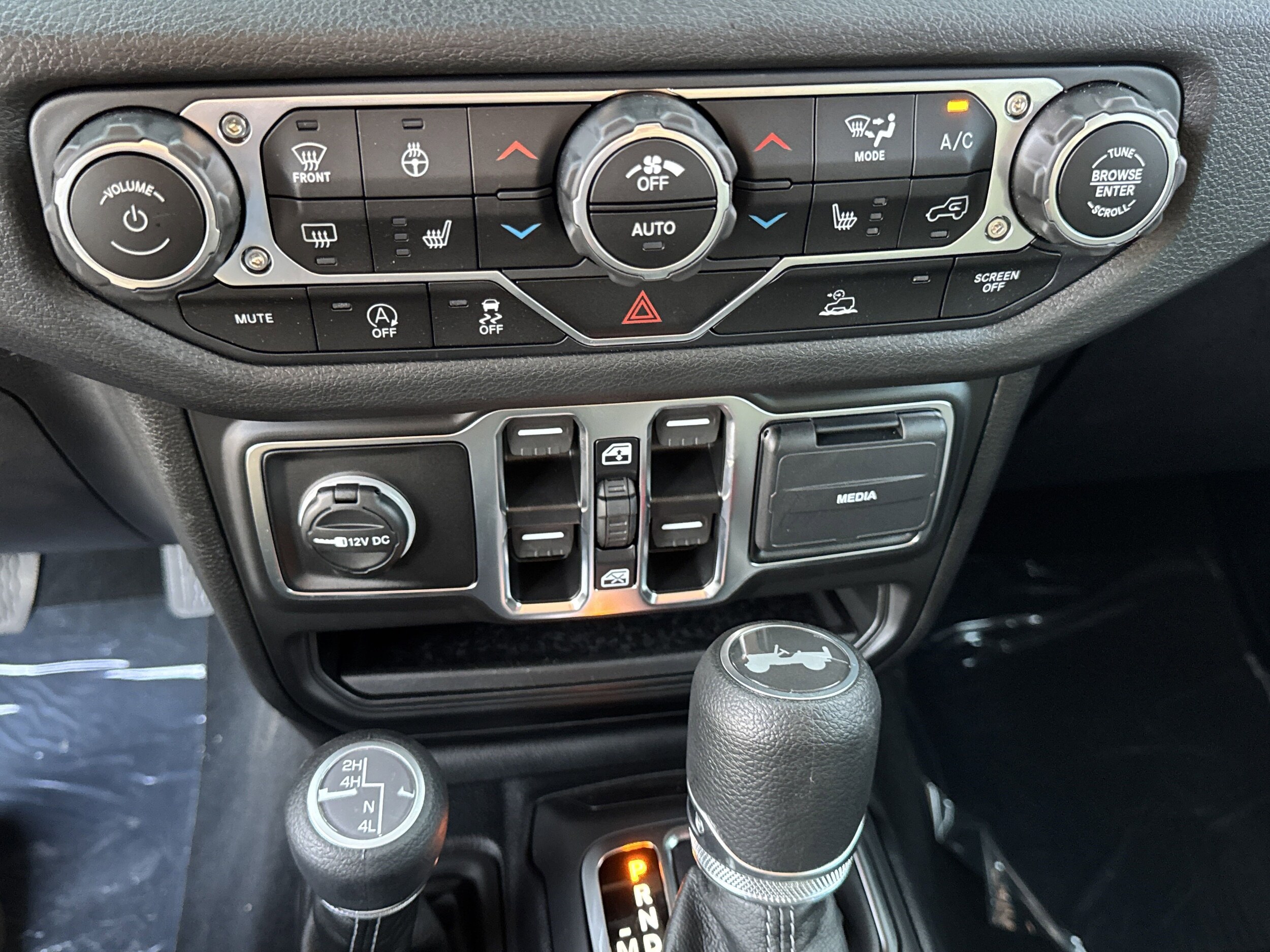 2025 Jeep Wrangler 4-Door Sport S - Photo 25