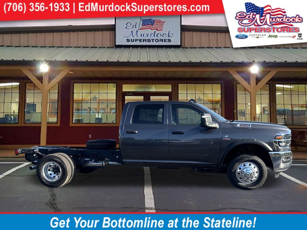 New 2025 Ram 3500 Chassis Cab 3500 TRADESMAN CREW CAB CHASSIS 4X4 60' CA Pickup