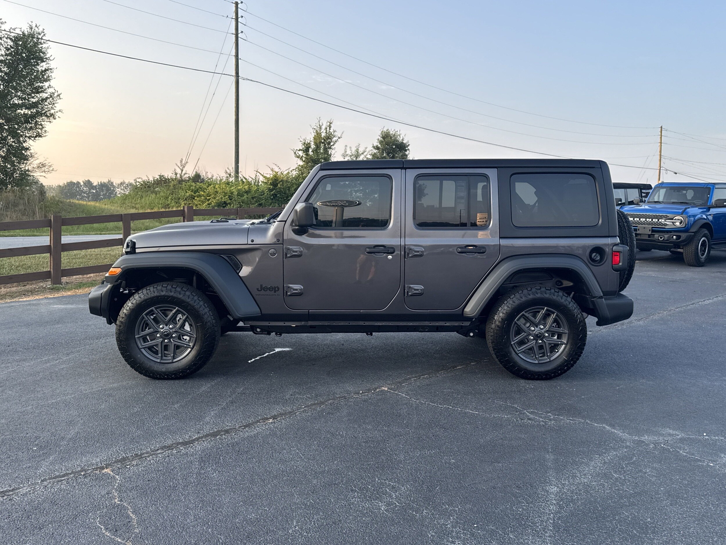 2025 Jeep Wrangler 4-Door Sport S - Photo 8