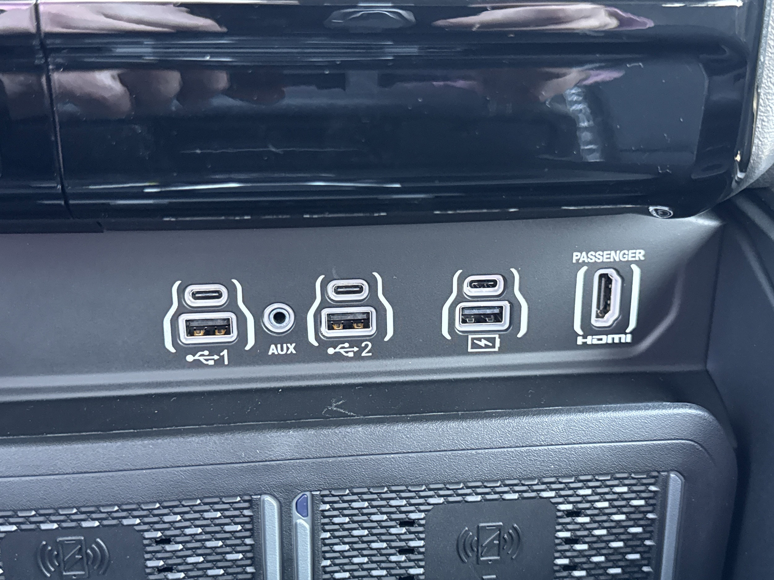 2026 RAM 1500 Rebel - Photo 32