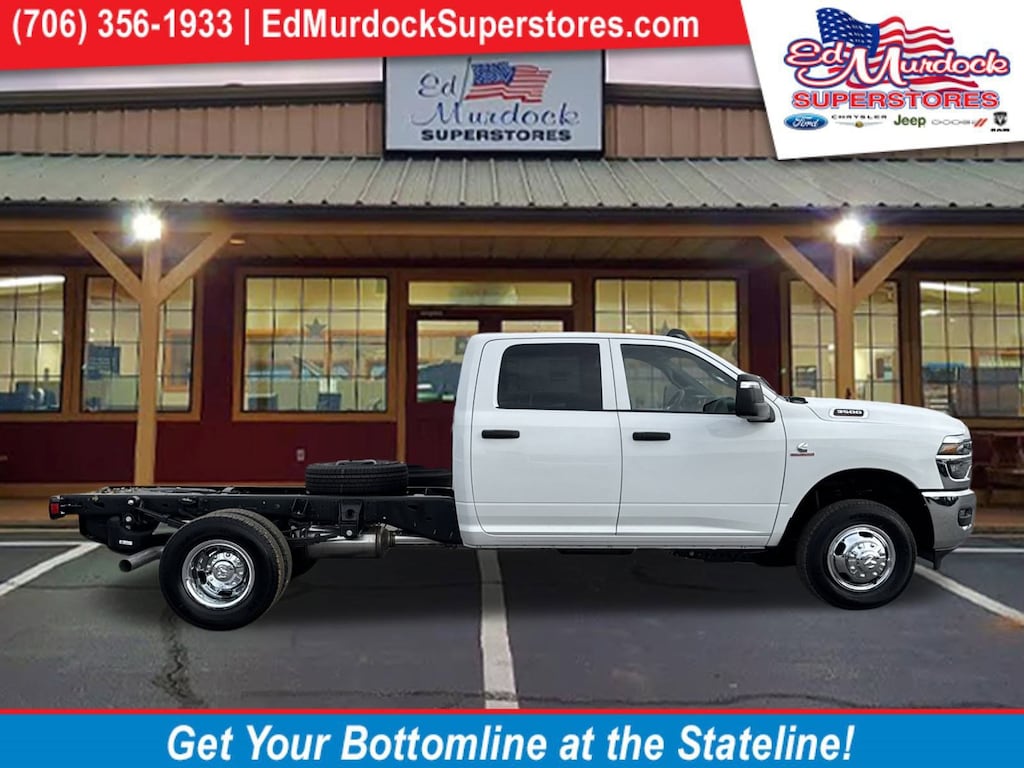 New 2026 Ram 3500 Chassis Cab 3500 TRADESMAN CREW CAB CHASSIS 4X4 60' CA Pickup