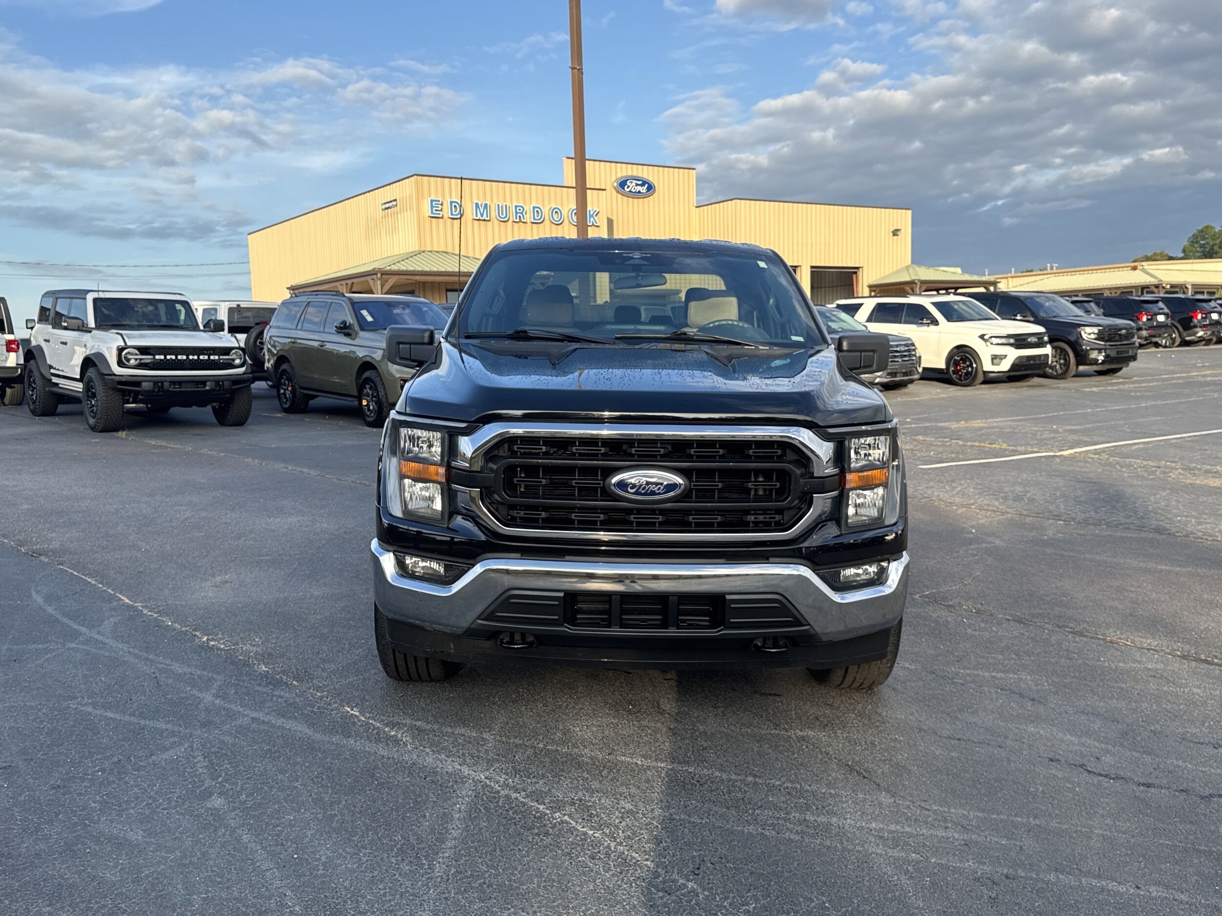 2023 Ford F-150 XLT photo 3