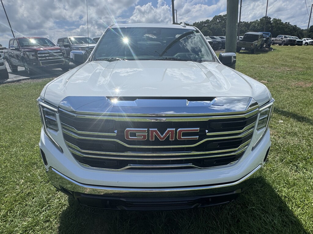 Used 2025 GMC Sierra 1500 SLT 4WD Crew Cab 147 SLT