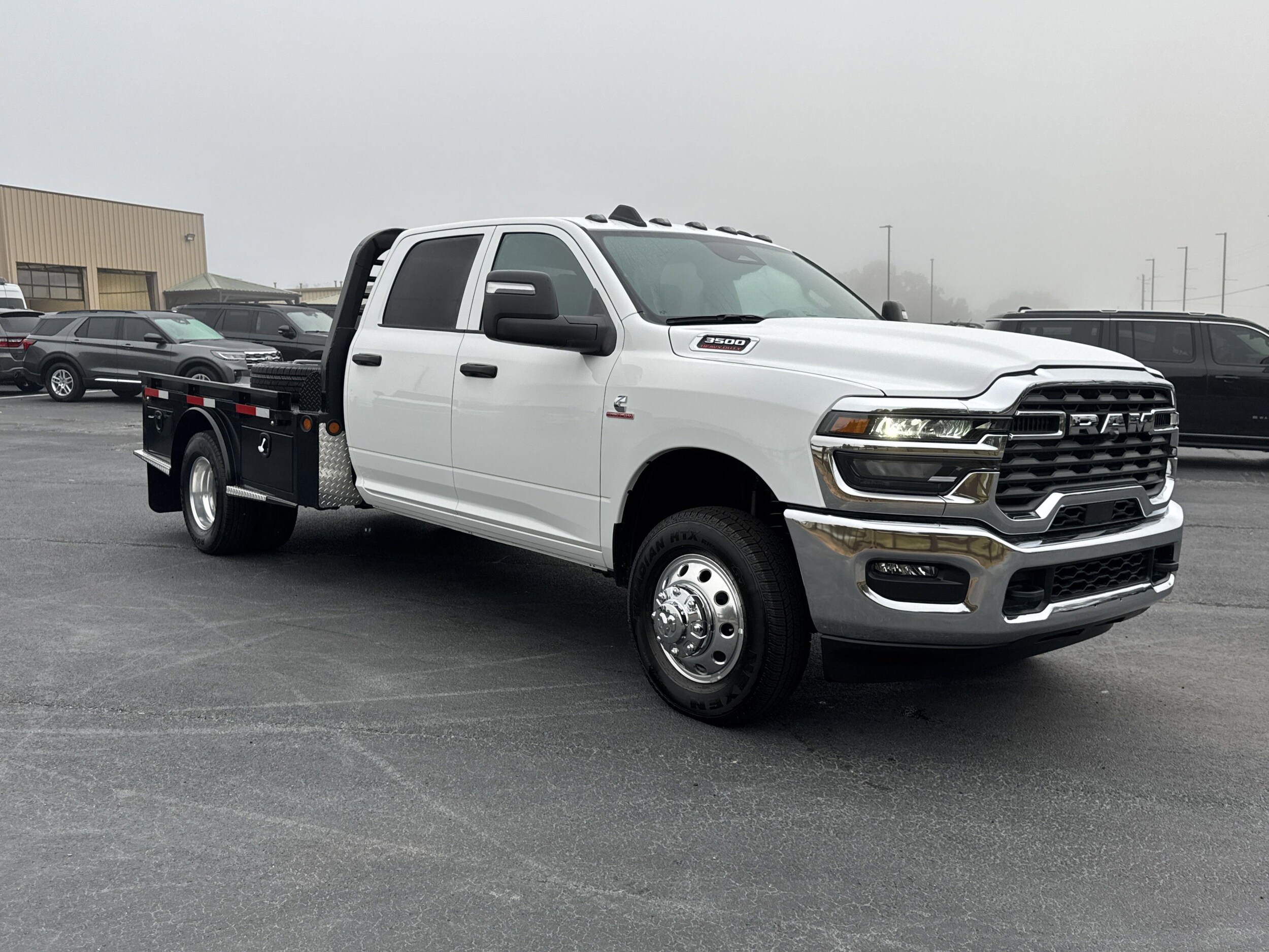 2025 Ram 3500 Tradesman photo 4