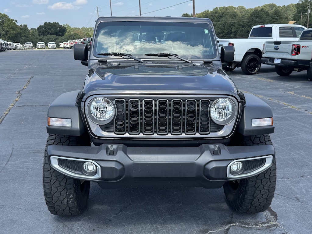 Used 2025 Jeep Gladiator Sport Sport 4x4