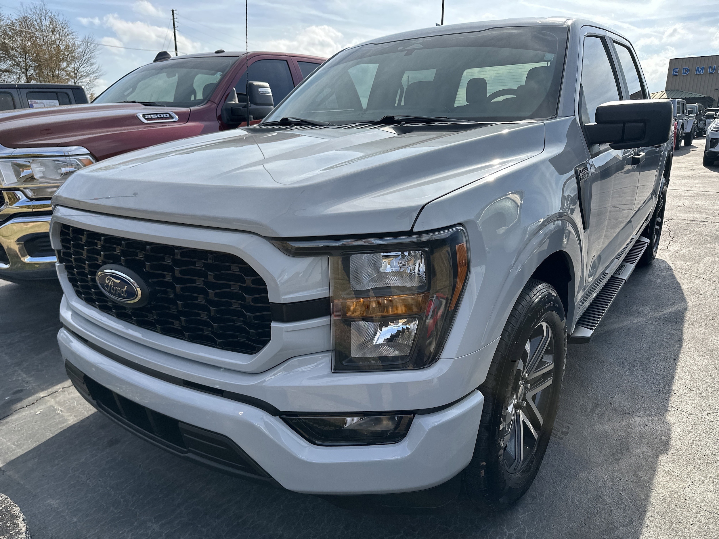 2023 Ford F-150 XL's photo
