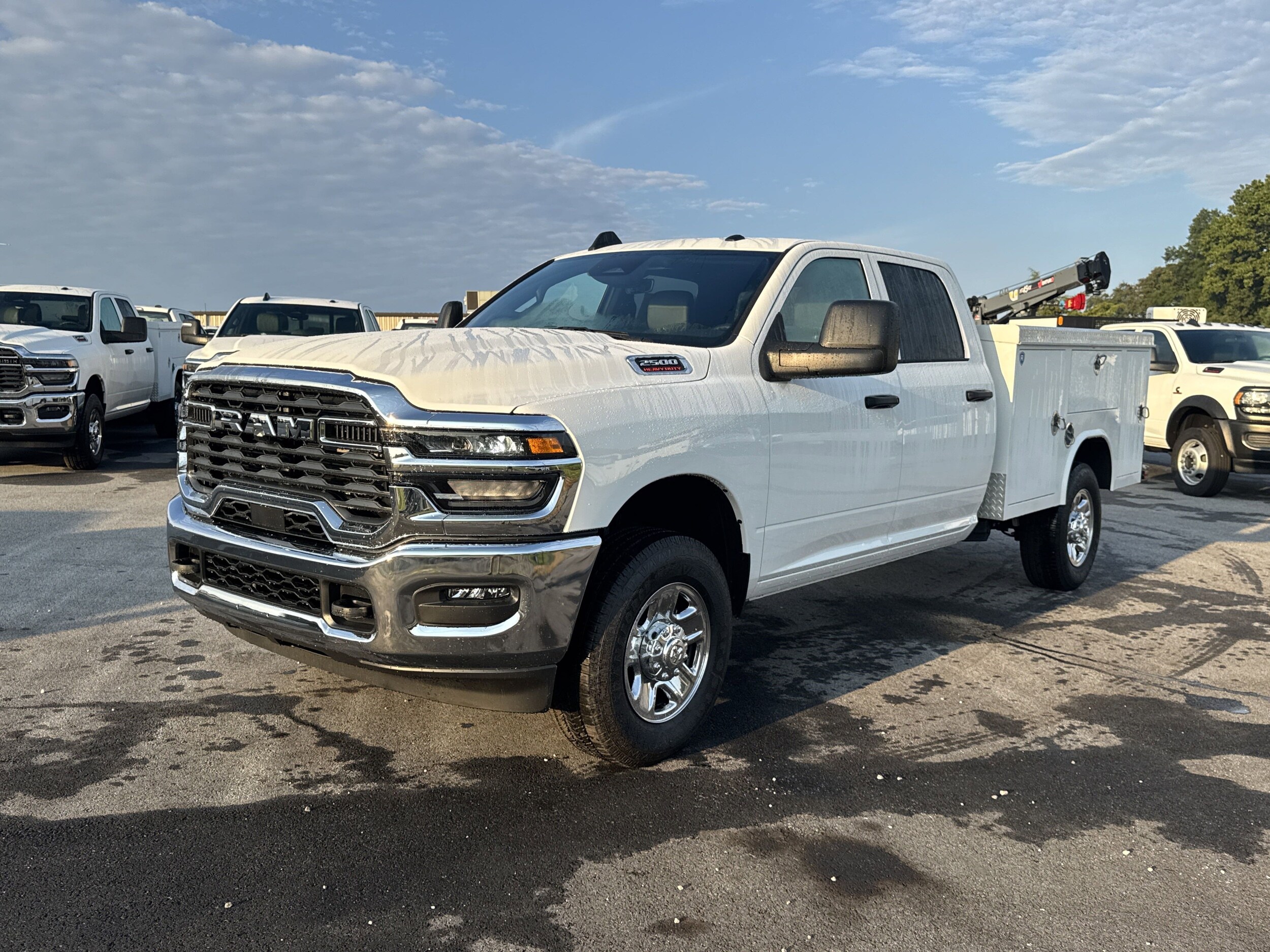 2025 Ram 2500 Tradesman photo 2