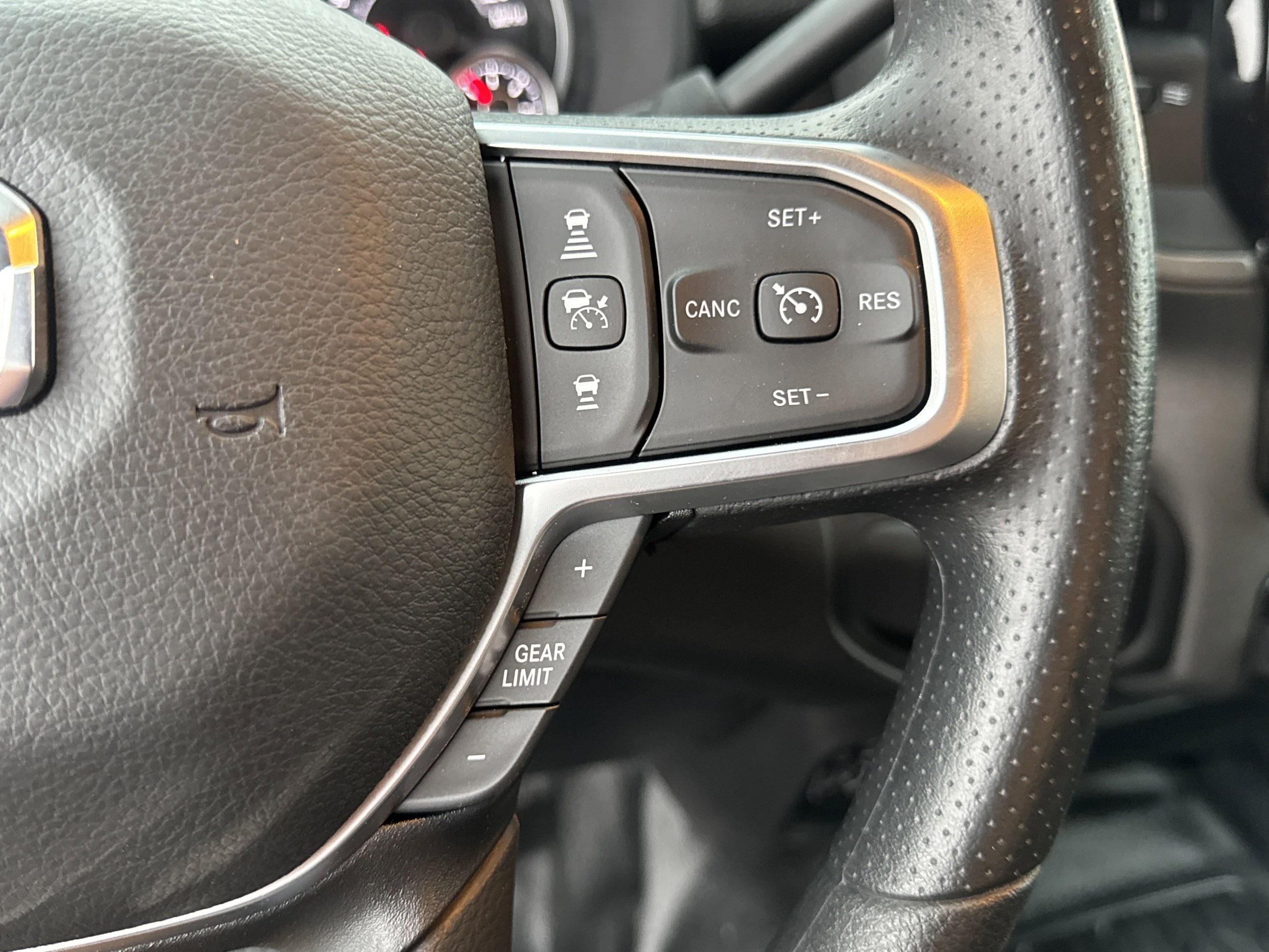 2025 RAM 3500 Chassis Tradesman - Photo 28