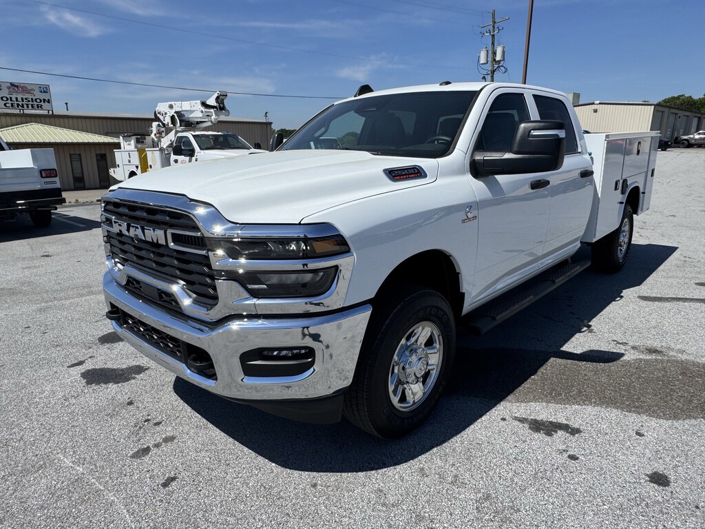 New 2026 Ram 2500 TRADESMAN CREW CAB 4X4 8' BOX Pickup
