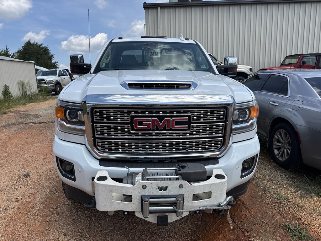 Used 2019 GMC Sierra 3500HD Denali 4WD Crew Cab 167.7 Denali