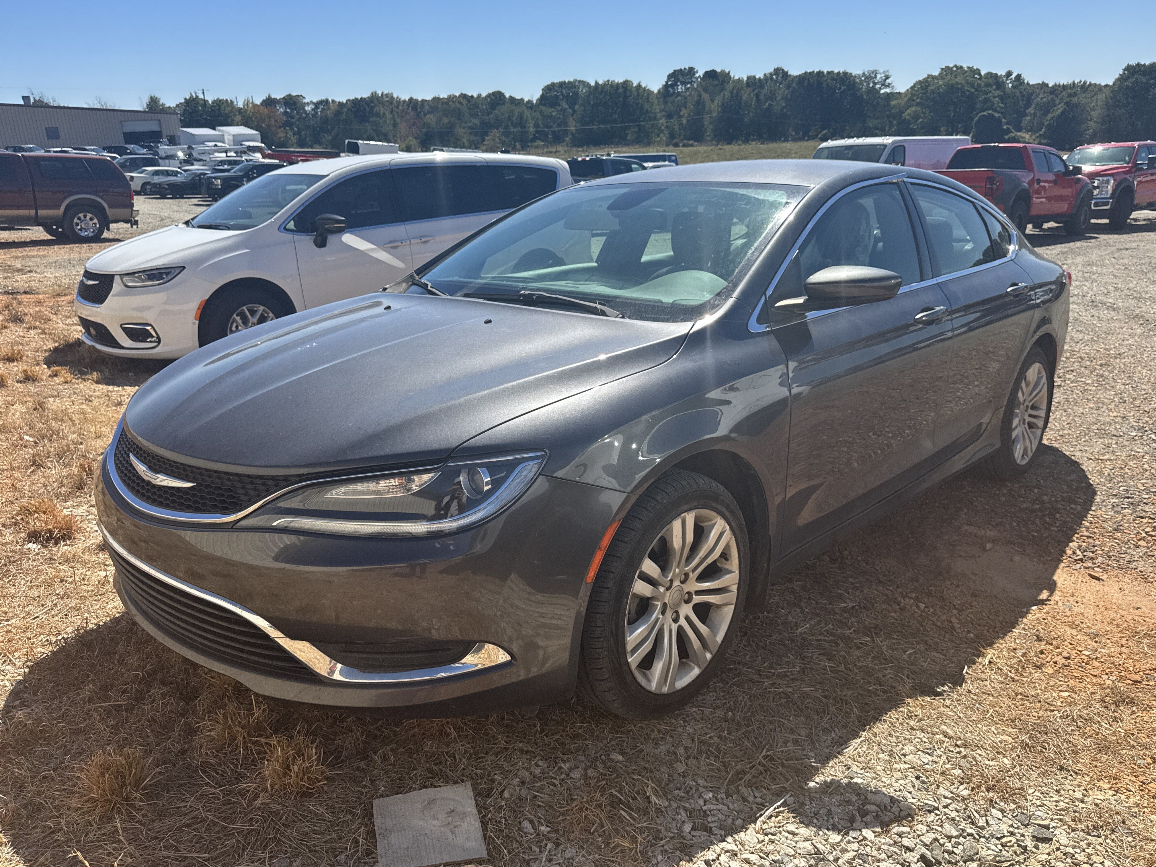 Used 2015 Chrysler 200 Limited with VIN 1C3CCCAB9FN756335 for sale in Lavonia, GA