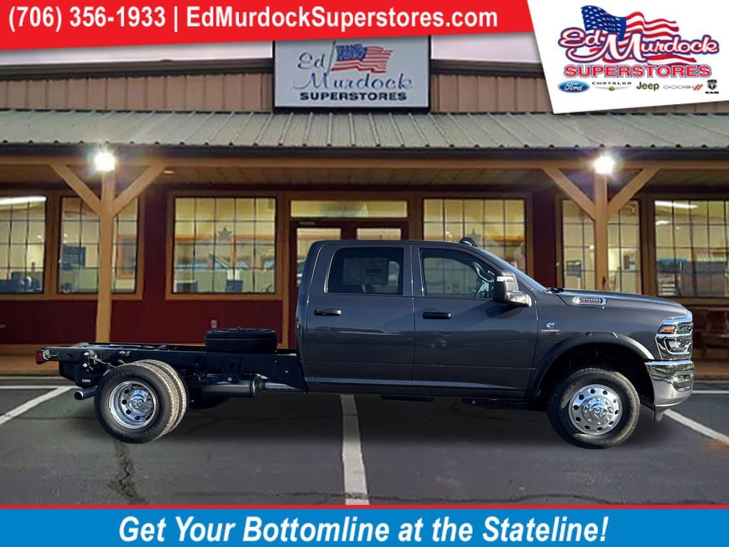 New 2025 Ram 3500 Chassis Cab 3500 TRADESMAN CREW CAB CHASSIS 4X4 60' CA Pickup