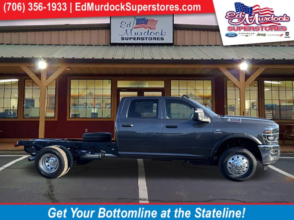 New 2025 Ram 3500 Chassis Cab 3500 TRADESMAN CREW CAB CHASSIS 4X4 60' CA Pickup