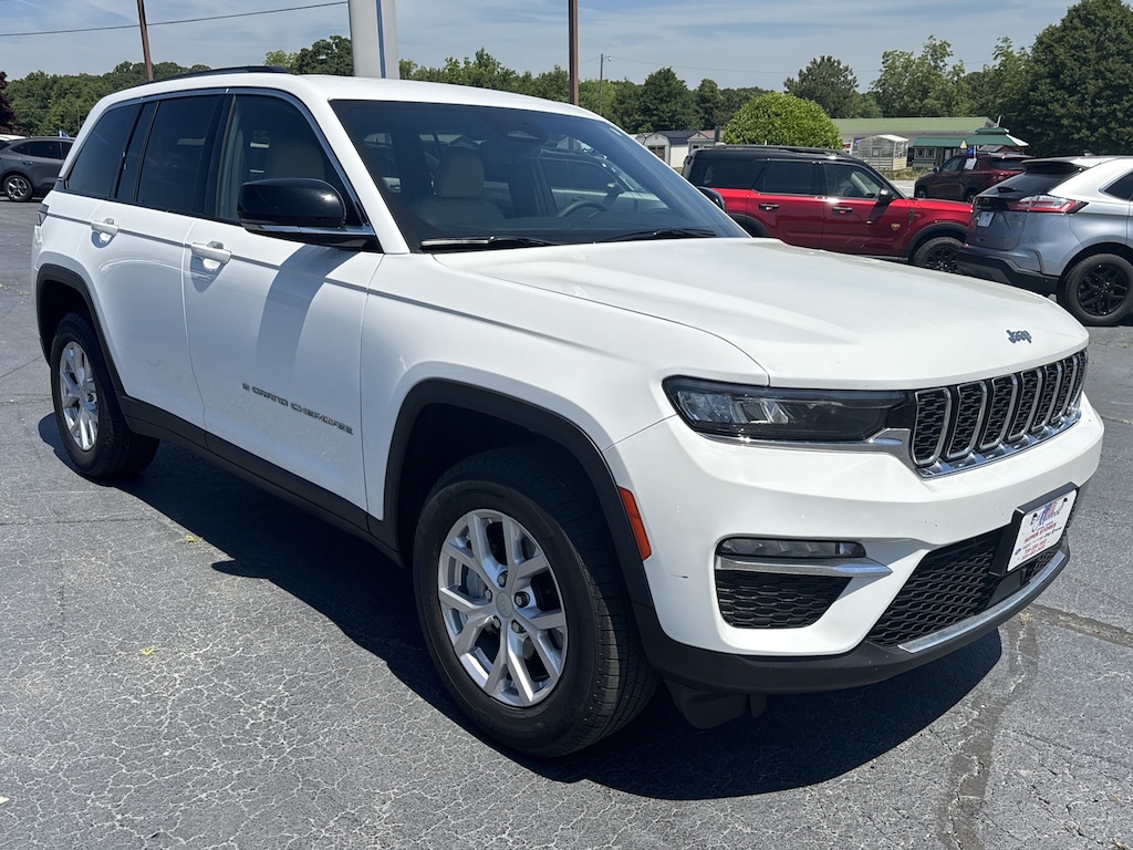 Used 2023 Jeep Grand Cherokee Limited Limited 4x4