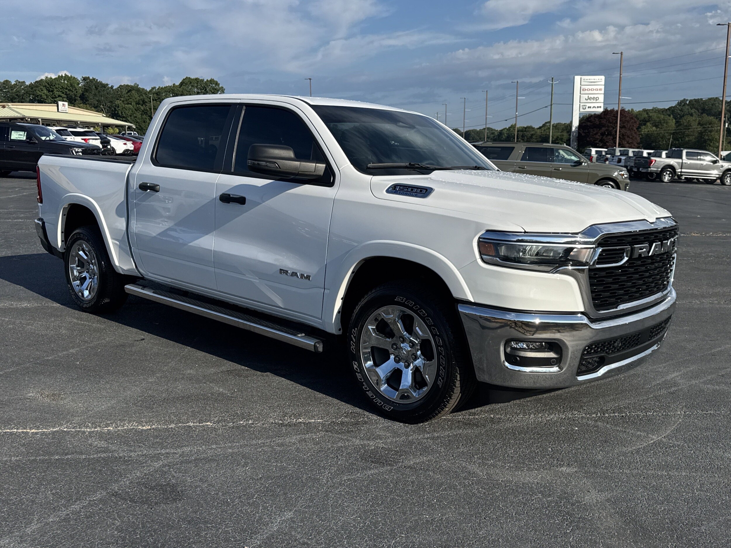 2025 Ram 1500 Big Horn photo 4